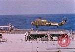 Standbild US Marine Corps UH 34D Hubschrauber Atlantik, 1962, aus Sekunde 58 historischem Filmmaterial Videoclip 65675024585