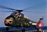 Standbild US Marine Corps UH 34D Hubschrauber Atlantik, 1962, aus Sekunde 15 historischem Filmmaterial Videoclip 65675024589