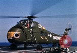 Standbild US Marine Corps UH 34D Hubschrauber Atlantik, 1962, aus Sekunde 30 historischem Filmmaterial Videoclip 65675024589