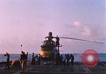 Standbild US Marine Corps UH 34D Hubschrauber Atlantik, 1962, aus Sekunde 20 historischem Filmmaterial Videoclip 65675024596