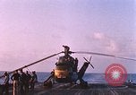 Standbild US Marine Corps UH 34D Hubschrauber Atlantik, 1962, aus Sekunde 32 historischem Filmmaterial Videoclip 65675024596
