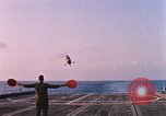 Standbild US Marine Corps UH 34D Hubschrauber Atlantik, 1962, aus Sekunde 5 historischem Filmmaterial Videoclip 65675024597