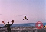 Standbild US Marine Corps UH 34D Hubschrauber Atlantik, 1962, aus Sekunde 12 historischem Filmmaterial Videoclip 65675024597
