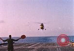 Standbild US Marine Corps UH 34D Hubschrauber Atlantik, 1962, aus Sekunde 14 historischem Filmmaterial Videoclip 65675024597