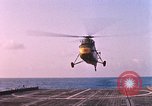 Standbild US Marine Corps UH 34D Hubschrauber Atlantik, 1962, aus Sekunde 25 historischem Filmmaterial Videoclip 65675024597