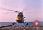Standbild US Marine Corps UH 34D Hubschrauber Atlantik, 1962, aus Sekunde 36 historischem Filmmaterial Videoclip 65675024597