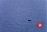 Standbild US Marine Corp UH 34D Hubschrauber Atlantik, 1962, aus Sekunde 27 historischem Filmmaterial Videoclip 65675024598