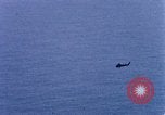 Standbild US Marine Corp UH 34D Hubschrauber Atlantik, 1962, aus Sekunde 30 historischem Filmmaterial Videoclip 65675024598