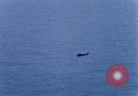 Standbild US Marine Corp UH 34D Hubschrauber Atlantik, 1962, aus Sekunde 33 historischem Filmmaterial Videoclip 65675024598