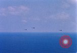 Standbild US Marine Corp UH 34D Hubschrauber Atlantik, 1962, aus Sekunde 52 historischem Filmmaterial Videoclip 65675024598