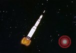 Immagine di Inizio degli anni sessanta e rappresentazione animata sbarco sulla luna United States USA, 1962, secondo 36 filmato di repertorio 65675024615