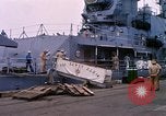 Immagine di Partenza di USS Dewey Norfolk Virginia USA, 1962, secondo 13 filmato di repertorio 65675024617