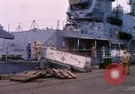 Immagine di Partenza di USS Dewey Norfolk Virginia USA, 1962, secondo 14 filmato di repertorio 65675024617