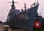 Immagine di Partenza di USS Dewey Norfolk Virginia USA, 1962, secondo 29 filmato di repertorio 65675024617