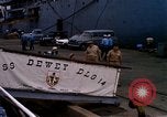 Immagine di Partenza di USS Dewey Norfolk Virginia USA, 1962, secondo 42 filmato di repertorio 65675024617