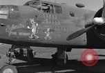 Standbild 321 Bombardierung Gruppe Capua Italien, 1943, aus Sekunde 11 historischem Filmmaterial Videoclip 65675024657
