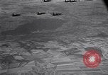 Standbild Mission über Enemy Territory BEAUVAIS FRANKREICH, 1943, aus Sekunde 15 historischem Filmmaterial Videoclip 65675024659