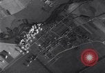 Standbild Mission über Enemy Territory BEAUVAIS FRANKREICH, 1943, aus Sekunde 19 historischem Filmmaterial Videoclip 65675024659