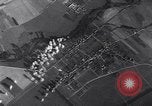 Standbild Mission über Enemy Territory BEAUVAIS FRANKREICH, 1943, aus Sekunde 20 historischem Filmmaterial Videoclip 65675024659