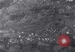 Standbild Mission über Enemy Territory Gent Belgien, 1943, aus Sekunde 17 historischem Filmmaterial Videoclip 65675024661
