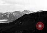 Standbild B 24 demoliert Attu Island Aleutian Inseln, 1943, aus Sekunde 27 historischem Filmmaterial Videoclip 65675024662