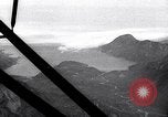 Standbild B 24 demoliert Attu Island Aleutian Inseln, 1943, aus Sekunde 32 historischem Filmmaterial Videoclip 65675024662