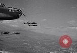 Standbild Bombardierung Cortone Italien, 1943, aus Sekunde 9 historischem Filmmaterial Videoclip 65675024664