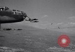 Standbild Bombardierung Cortone Italien, 1943, aus Sekunde 10 historischem Filmmaterial Videoclip 65675024664