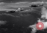 Immagine di Bombardamento Corleto Perticara Italia, 1943, secondo 15 filmato di repertorio 65675024666
