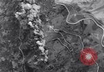 Immagine di Bombardamento Corleto Perticara Italia, 1943, secondo 33 filmato di repertorio 65675024666