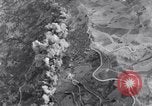 Immagine di Bombardamento Corleto Perticara Italia, 1943, secondo 35 filmato di repertorio 65675024666
