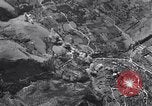 Immagine di Bombardamento Salerno Italia, 1943, secondo 10 filmato di repertorio 65675024667