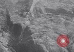Standbild Bombardierung Italien, 1943, aus Sekunde 12 historischem Filmmaterial Videoclip 65675024670