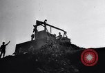 Standbild 817th Army Engineers Italien, 1943, aus Sekunde 16 historischem Filmmaterial Videoclip 65675024672