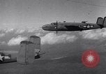 Immagine di Il bombardamento di bridge Capua Italia, 1943, secondo 10 filmato di repertorio 65675024674