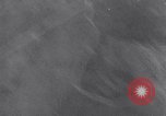 Immagine di Il bombardamento di bridge Capua Italia, 1943, secondo 18 filmato di repertorio 65675024674