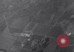 Immagine di Il bombardamento di bridge Capua Italia, 1943, secondo 19 filmato di repertorio 65675024674