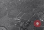 Immagine di Il bombardamento di bridge Capua Italia, 1943, secondo 21 filmato di repertorio 65675024674