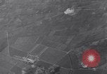 Immagine di Il bombardamento di bridge Capua Italia, 1943, secondo 23 filmato di repertorio 65675024674