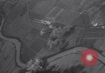 Immagine di Il bombardamento di bridge Capua Italia, 1943, secondo 27 filmato di repertorio 65675024674