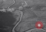Immagine di Il bombardamento di bridge Capua Italia, 1943, secondo 54 filmato di repertorio 65675024674