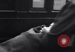 Image des prisonniers de guerre Royaume-Uni, 1943, de la seconde 23 séquences d'archives historiques vidéo 65675024680