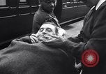 Image des prisonniers de guerre Royaume-Uni, 1943, de la seconde 24 séquences d'archives historiques vidéo 65675024680