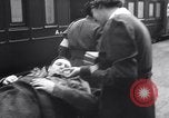 Image des prisonniers de guerre Royaume-Uni, 1943, de la seconde 29 séquences d'archives historiques vidéo 65675024680