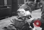 Image des prisonniers de guerre Royaume-Uni, 1943, de la seconde 45 séquences d'archives historiques vidéo 65675024680