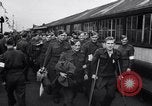 Image des prisonniers de guerre Royaume-Uni, 1943, de la seconde 7 séquences d'archives historiques vidéo 65675024681