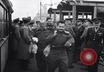 Image des prisonniers de guerre Royaume-Uni, 1943, de la seconde 28 séquences d'archives historiques vidéo 65675024681