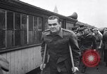 Image des prisonniers de guerre Royaume-Uni, 1943, de la seconde 34 séquences d'archives historiques vidéo 65675024681