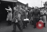 Image des prisonniers de guerre Royaume-Uni, 1943, de la seconde 40 séquences d'archives historiques vidéo 65675024681