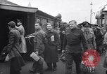 Image des prisonniers de guerre Royaume-Uni, 1943, de la seconde 41 séquences d'archives historiques vidéo 65675024681